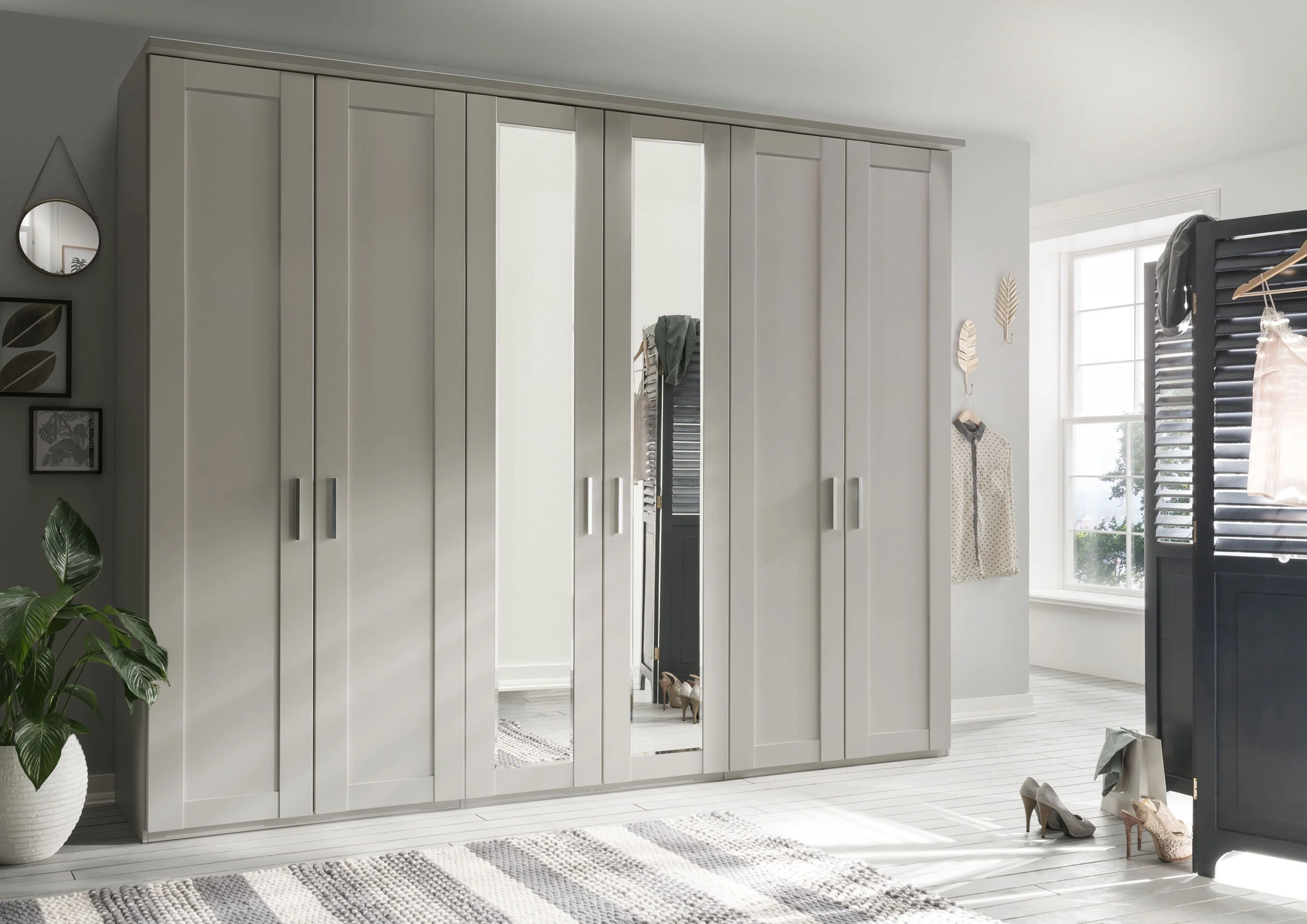 Cambridge Wiemann 5 Door Wardrobe - Image 4